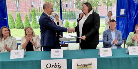 Powiększ grafikę: Uroczystość podpisania umowy patronackiej z Grupą Hotelową Orbis