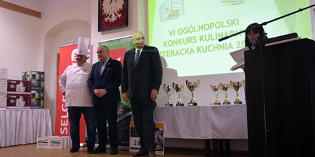 Powiększ grafikę: vi-ogolnopolski-konkurs-kulinarny-literacka-juz-za-nami-121285.jpg