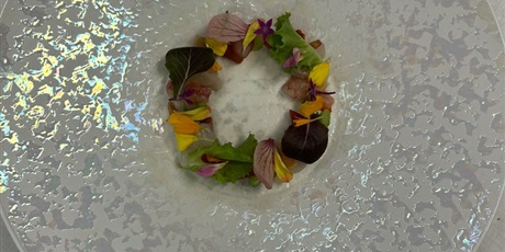 Powiększ grafikę: Alesia Czyżyk odbyła w Barcelonie staż w Restauracji Lasarte wyróżnionej trzema gwiazdkami w przewodniku Michelin