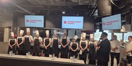 Powiększ grafikę: Alessia Czyżyk zajęła II miejsce w konkursie kulinarnym dla uczniów szkół gastronomicznych – Chefs en Or 2026