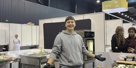 Powiększ grafikę: fotogaleria-projektu-erasmus-2025-1-pl01-ka121-vet000318141-ucz-sie-pracuj-smakuj-mobilnosc-w-sektorze-horeca-662831.jpg