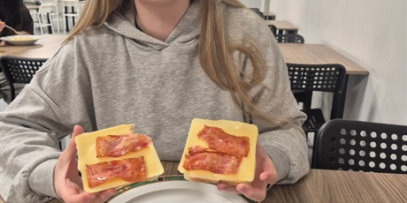 Powiększ grafikę: śniadanko