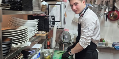 Powiększ grafikę: praktyki