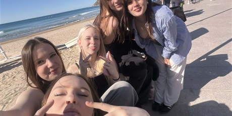 Powiększ grafikę: wspólne podróże