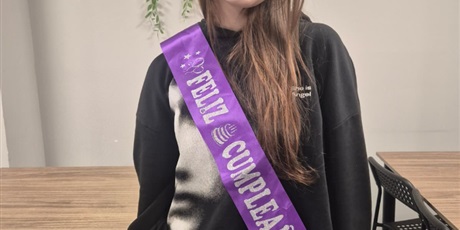 Powiększ grafikę: sto lat