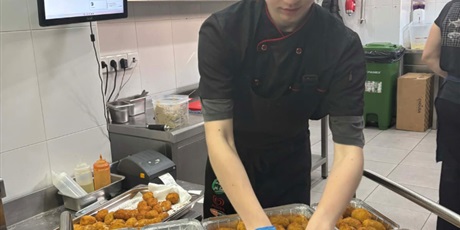 Powiększ grafikę: praktyki