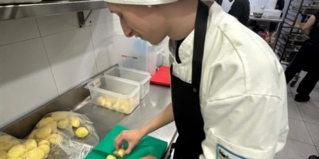 Powiększ grafikę: praktyki