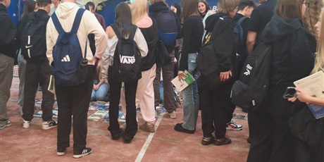 Powiększ grafikę: gielda-uzywanych-podrecznikow-2026-2027-juz-za-nami-712662.jpg