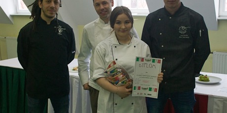 Powiększ grafikę: konkurs-la-cucina-italiana-2018-114769.jpg
