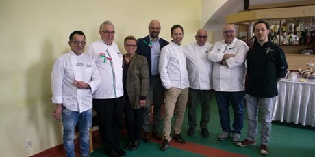 Powiększ grafikę: konkurs-la-cucina-italiana-2018-114920.jpg