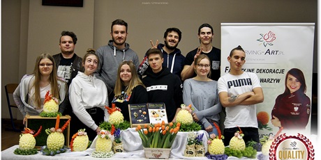 Kurs carvingu dla uczniów w ramach projektu Gdańsk Miastem Zawodowców - podniesienie jakości edukacji zawodowej
