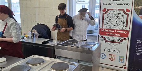 Powiększ grafikę: Magdalena Bławat i Mateusz Perlik zajęli 3 miejsce w XIV Konkursie Kulinarnym „Alchemia i Amory w Kuchni”
