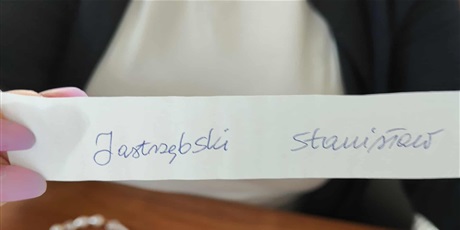 Powiększ grafikę: najlepszy-czytelnik-i-najlepiej-czytajaca-klasa-w-r-szk-2024-25-643013.jpg