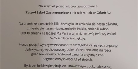 Powiększ grafikę: Pani Anna Hołoweńko wyróżniona nagrodą Prezydenta Miasta Gdańska za osiągnięcia dydaktyczno-wychowawcze
