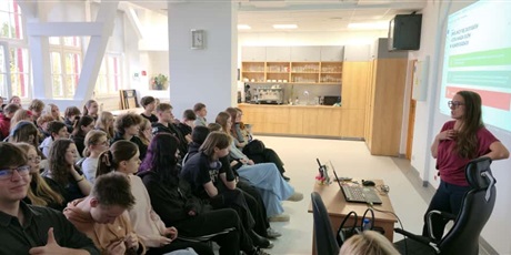 Powiększ grafikę: „Prawo vs. Hejt. Szkoła wolna od hejtu” - lekcja z panią mecenas Ilą Knapczyk