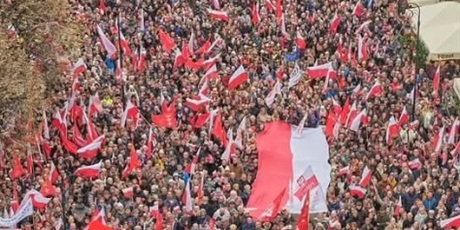 Powiększ grafikę: Społeczność ZSGH uczciła Narodowe Święto Niepodległości