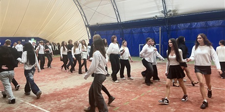 Powiększ grafikę: Społeczność ZSGH uczciła Narodowe Święto Niepodległości