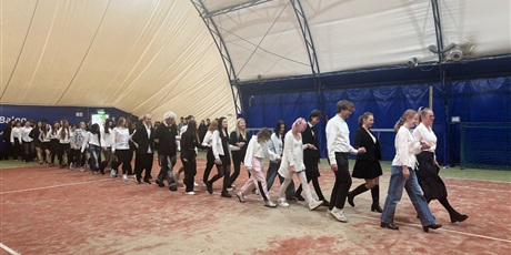 Powiększ grafikę: Społeczność ZSGH uczciła Narodowe Święto Niepodległości