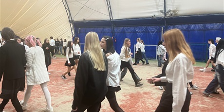 Powiększ grafikę: Społeczność ZSGH uczciła Narodowe Święto Niepodległości