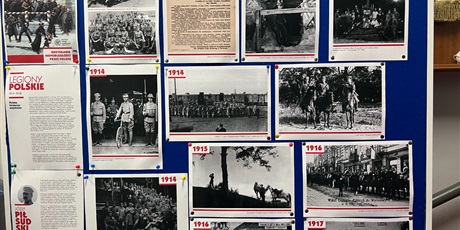 Powiększ grafikę: Społeczność ZSGH uczciła Narodowe Święto Niepodległości