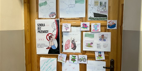 Powiększ grafikę: Prace uczniów w ramach Tygodnia Przeciwdziałania Przemocy Rówieśniczej