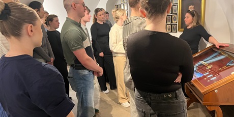 Powiększ grafikę: Zwiedzanie Belwederu.