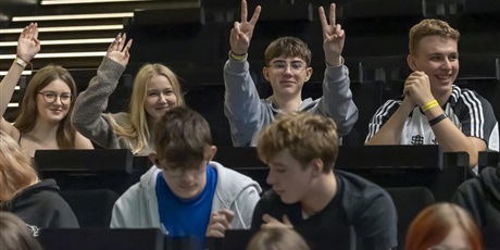 Powiększ grafikę: Udział uczniów ZSGH w Forum Młodych 2025.