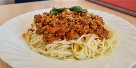 Powiększ grafikę: Spaghetti bolognese.
