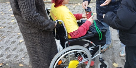 Powiększ grafikę: Wolontariusze ZSGH kwestowali na rzecz Hospicjum im. ks. Dutkiewicza