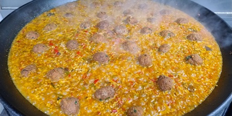 Erasmus+ w Zespole Szkół Gastronomiczno-Hotelarskich: zawodowe doświadczenie i hiszpańska przygoda – praktyki uczniów w Walencji